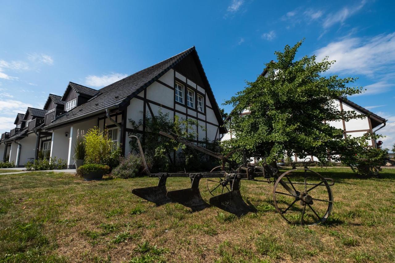 Landhotel Rosenhof Garni Am Plauer See Mit Ladesaeule Fuer E-Autos Quetzin Dış mekan fotoğraf