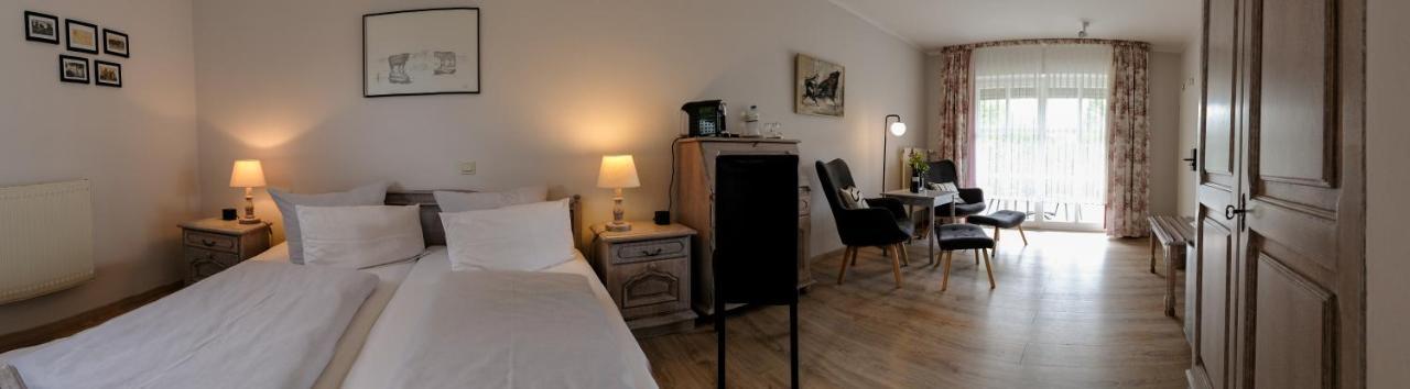 Landhotel Rosenhof Garni Am Plauer See Mit Ladesaeule Fuer E-Autos Quetzin Dış mekan fotoğraf